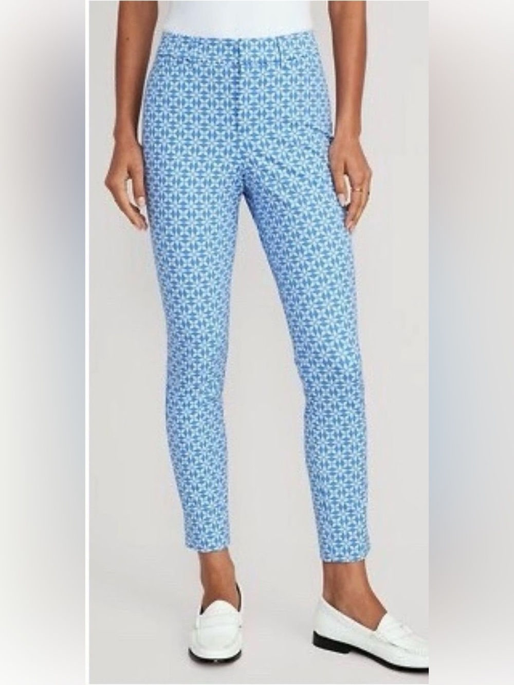 Old Navy Pixie skinny high rise pants, secret smooth pockets, size 6